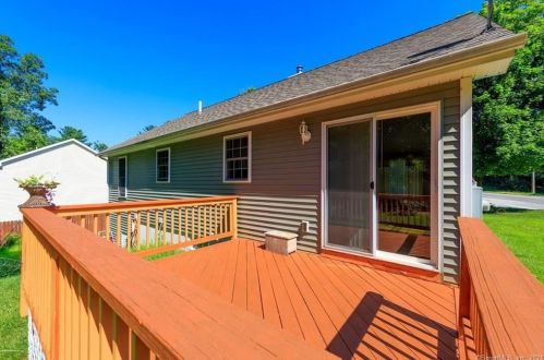 5 Lewis Blvd, Killingly, CT 06239 exterior