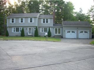 15 Margaret Cir, Nashua, NH 03062 exterior