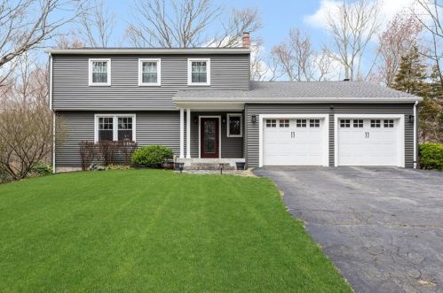96 Daniel Dr, North Kingstown, RI 02852 exterior