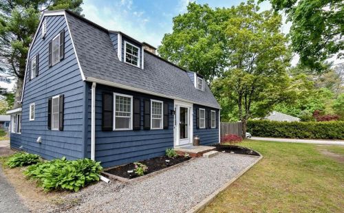 284 Harkney Hill Rd, Coventry, RI 02816 exterior