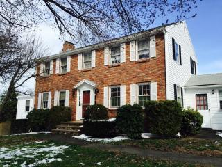 4 Daniels Rd, Wenham, MA 01984 exterior