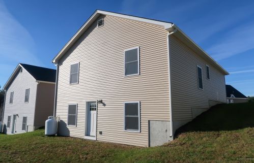 57 Village Cir, Augusta, ME 04330 exterior