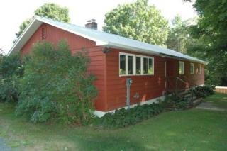 864 Bellows Falls Rd, Putney, VT 05346 exterior
