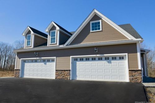 66 Brookview Cir, Bristol, CT 06010 exterior