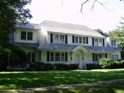 23 Locke Rd, Newton, MA 02468 exterior