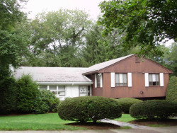 91 Bound Brook Rd, Newton, MA 02461 exterior