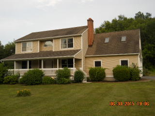 25 Samuel Hill Rd, Columbia, CT 06237 exterior