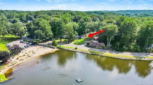 66 Old Sawmill Rd, Bridgeport, CT 06611 exterior