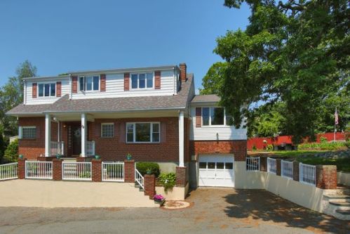 138 Murray St, Medford, MA 02155 exterior