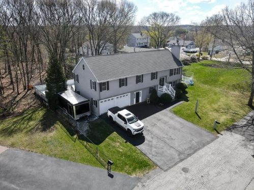 2 Frank St, Woburn, MA 01801 exterior