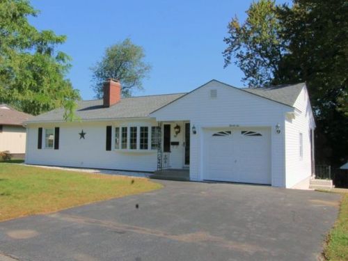 36 Oneida Ave, Worcester, MA 01606 exterior
