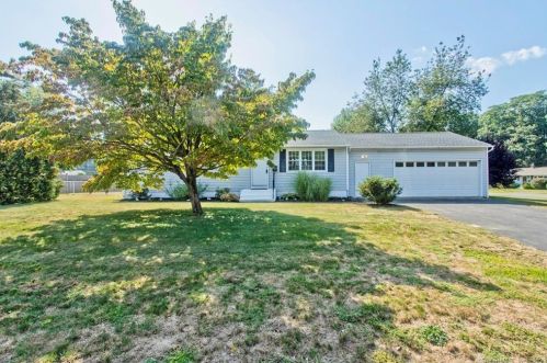 10 Garnet Rd, Enfield, CT 06082 exterior