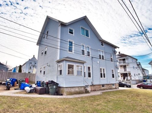 28 Downing St, Fall-River, MA 02723 exterior