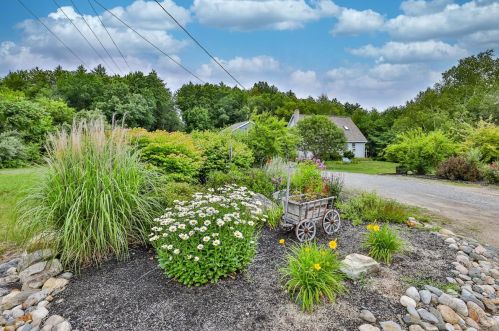 4 Kula Ct, Raymond, NH 03077 exterior