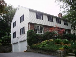 568 Chestnut St, Newton, MA 02468 exterior