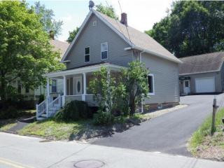 115 Lehner St, Wolfeboro, NH 03894 exterior