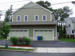 33 Tanglewood Rd, Newton, MA 02459 exterior