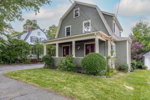 22 Thomas Rd, Swampscott, MA 01907 exterior