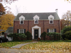 24 Brentwood Ave, Newton, MA 02459 exterior