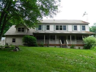 429 Gilead St, Hebron, CT 06248 exterior