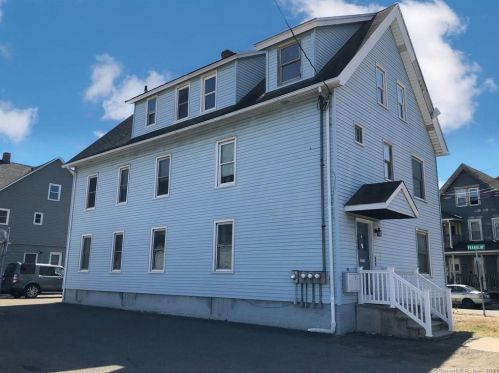 162 Colony St, Wallingford, CT 06492 exterior
