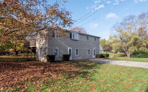 3785 Main Rd, Tiverton, RI 02878 exterior