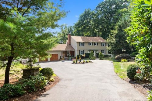 143 Talcott Notch Rd, Farmington, CT 06032 exterior