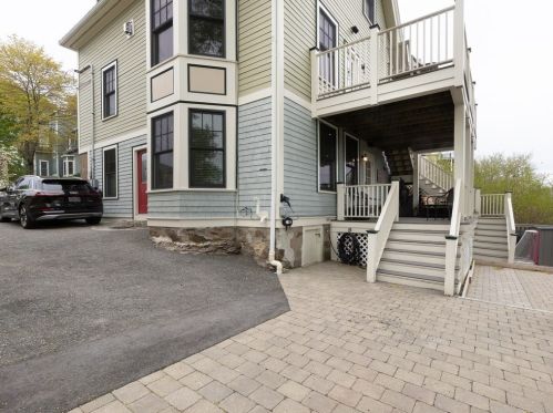 84 Sheridan St, Roxbury-Xing, MA 02130 exterior