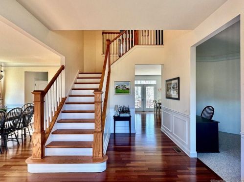 14 Rolling Hills Dr, Seymour, CT 06478 exterior