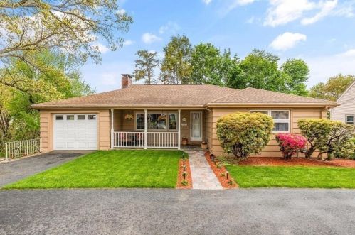 51 Edge Hill Rd, Lynn, MA 01904 exterior