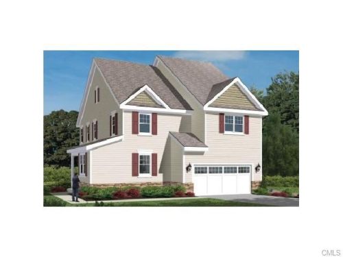 3 Manor Ln, Bethel, CT 06801 exterior