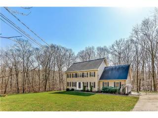 30 Oak Ln, Stonington, CT 06378 exterior