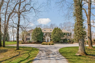 461 Middlesex Rd, Tokeneke, CT 06820 exterior
