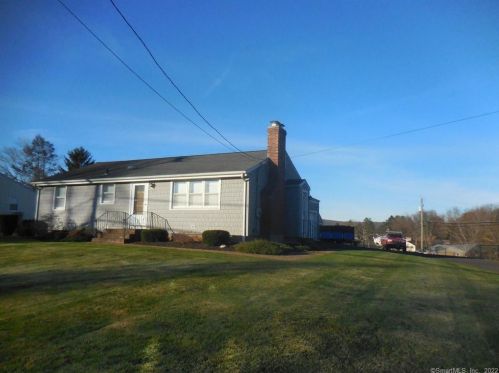 721 East St, Middletown, CT 06457 exterior