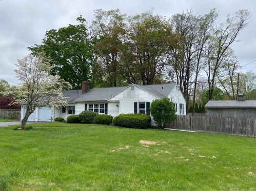 9 Calvin Dr, North-Branford, CT 06471 exterior