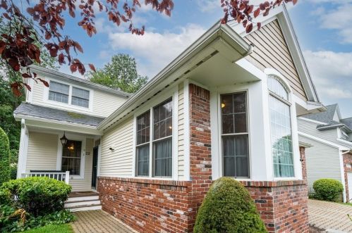 22 Riverwalk Ln, Walpole, MA 02032 exterior
