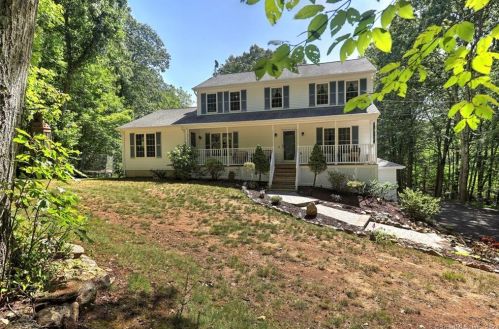 9 Michael Cir, Seymour, CT 06478 exterior