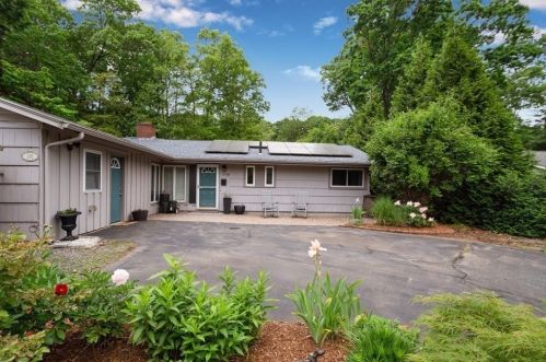 110 Hastings St, Framingham, MA 01701 exterior