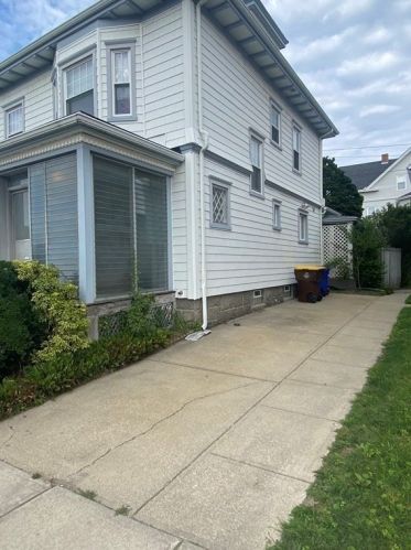 823 Hanover St, Fall-River, MA 02720 exterior