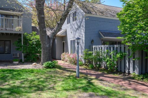 6 Landing Ln, Brewster, MA 02631 exterior