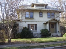 27 Nobscot Rd, Newton, MA 02459 exterior