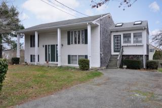 300 Lees River Ave, Fall River, MA 02725 exterior