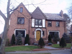 90 Mandalay Rd, Newton, MA 02459 exterior