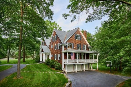 48 Longfellow Dr, Northampton, MA 01062 exterior