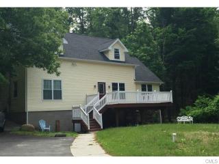 51 Post Rd, Danbury, CT 06810 exterior