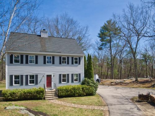 29 Windsor Blvd, Londonderry, NH 03053 exterior