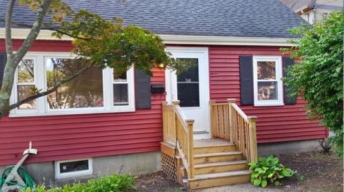 403 Metropolitan Ave, Roxbury-Xing, MA 02131 exterior