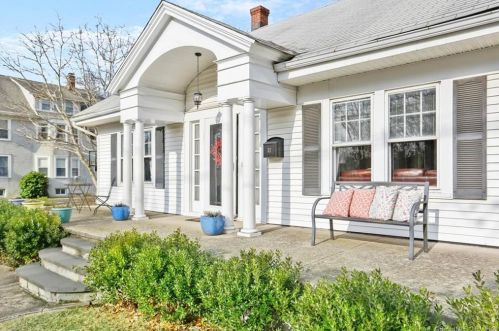 32 Myrtle St, Norwalk, CT 06855 exterior