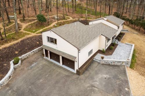 39 Sugarloaf Mountain Rd, Ridgefield, CT 06877 exterior