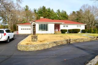 490 Arcade Ave, Seekonk, MA 02771 exterior